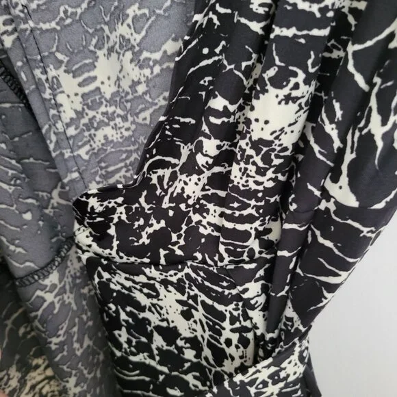 Dress - Picture 5 of 6